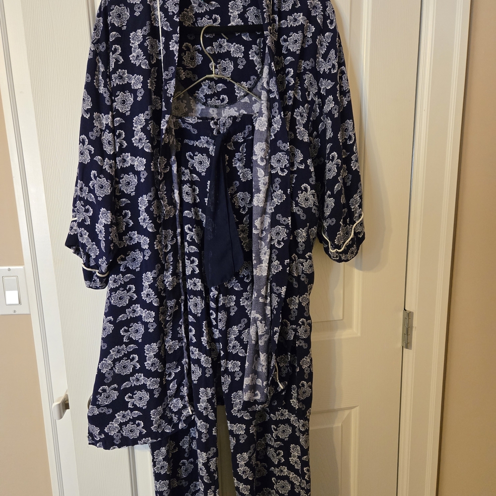 Cynthia Rowley Floral Navy Pajama Set- S.